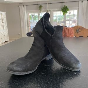 Diba true black leather booties